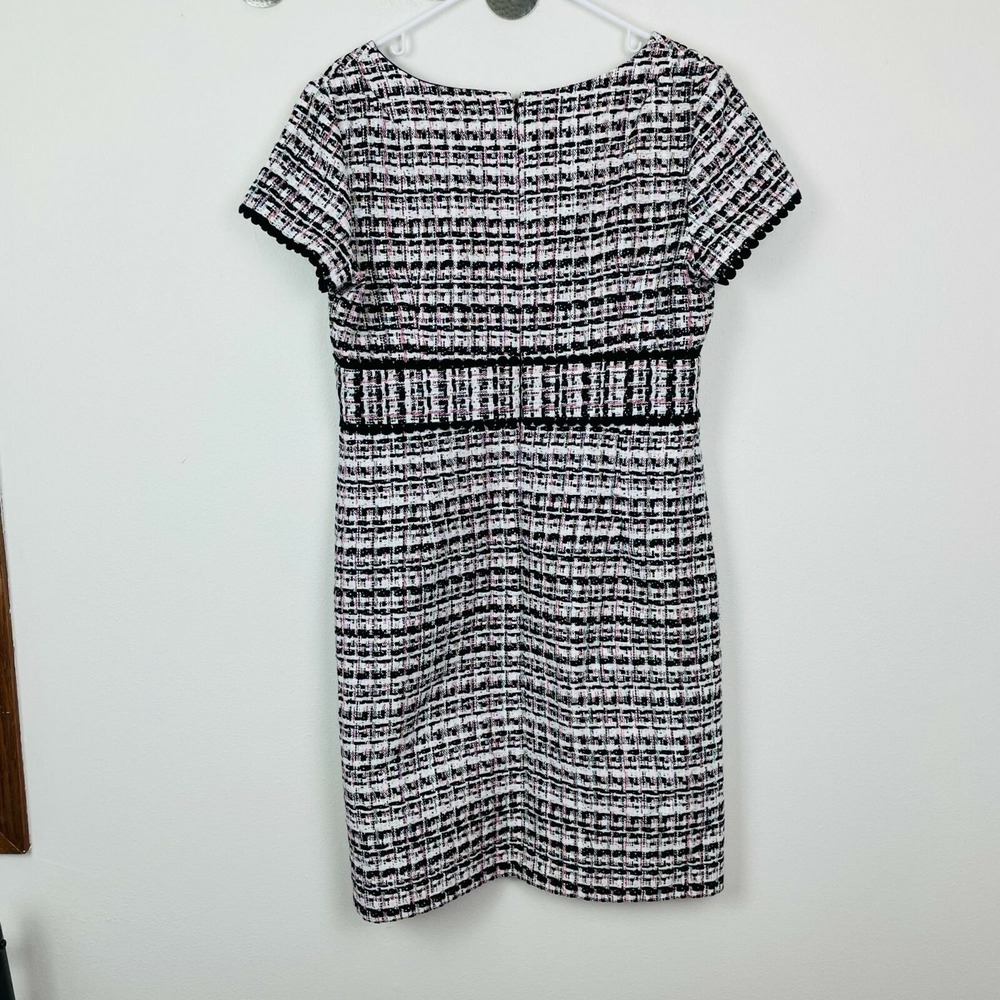 Sara Campbell Sheath Black‎ and White Tweed Dress with Color Specks Throughout - Picture 7 of 7